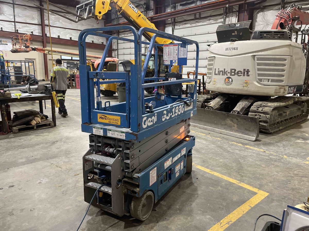 2018 Genie GS-1930-4