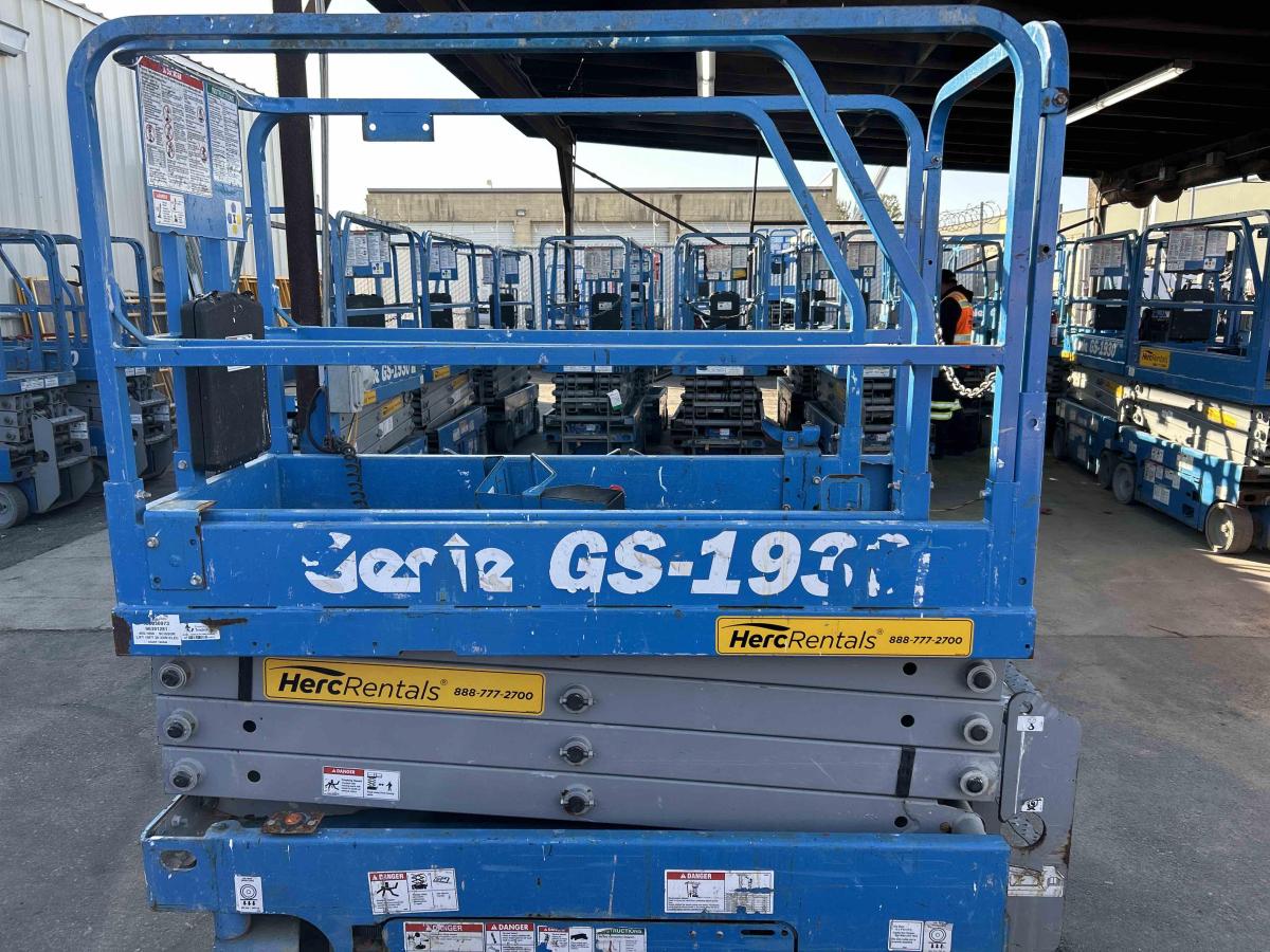 2019 Genie GS-1930-2