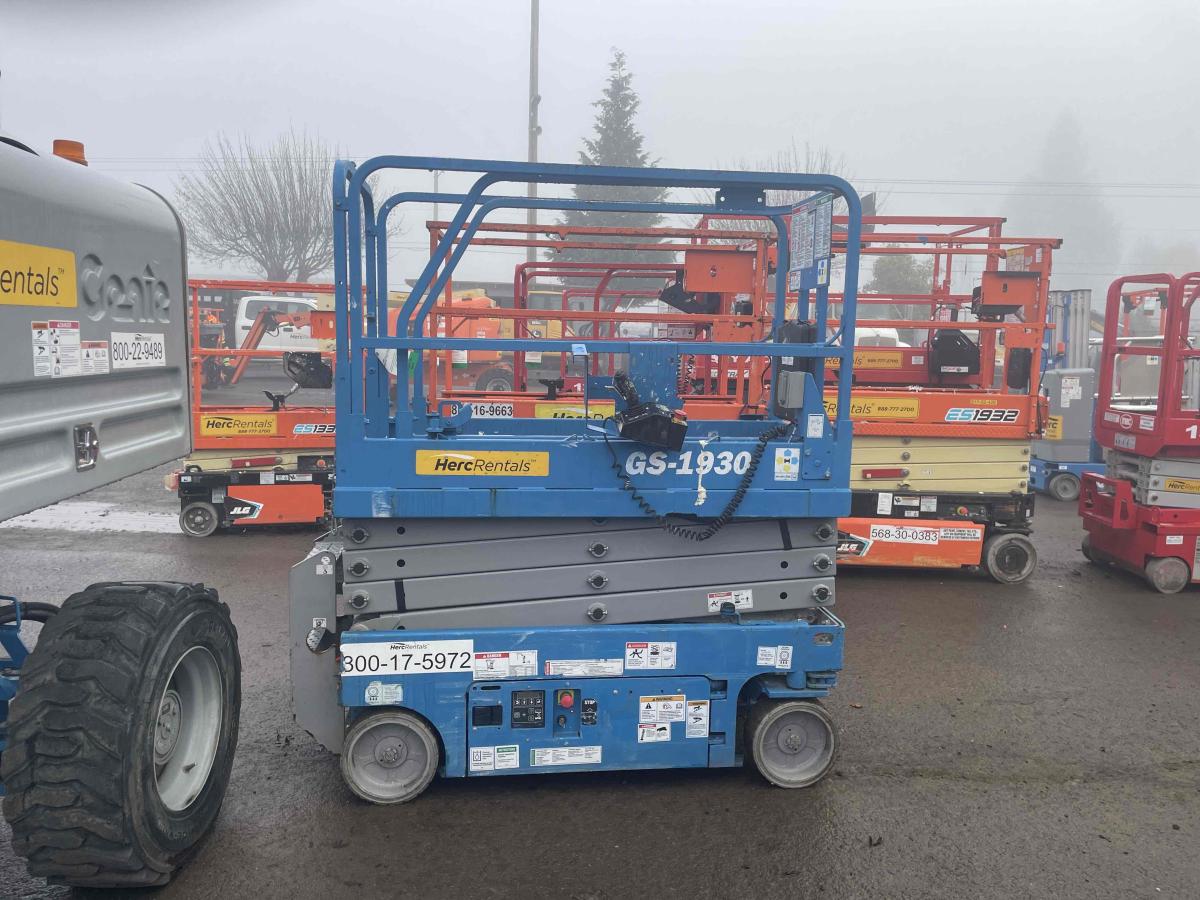2017 Genie GS-1930