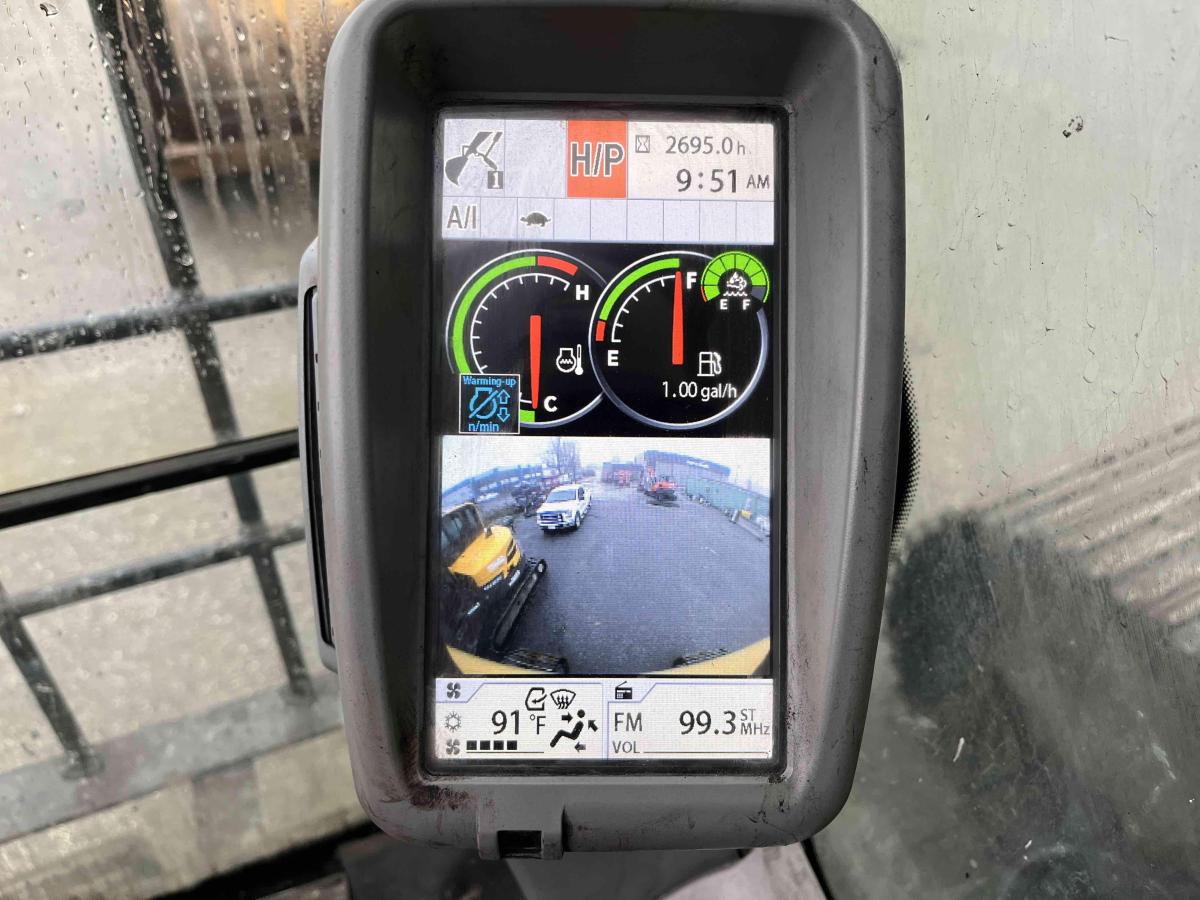 2019 John Deere 345GLC