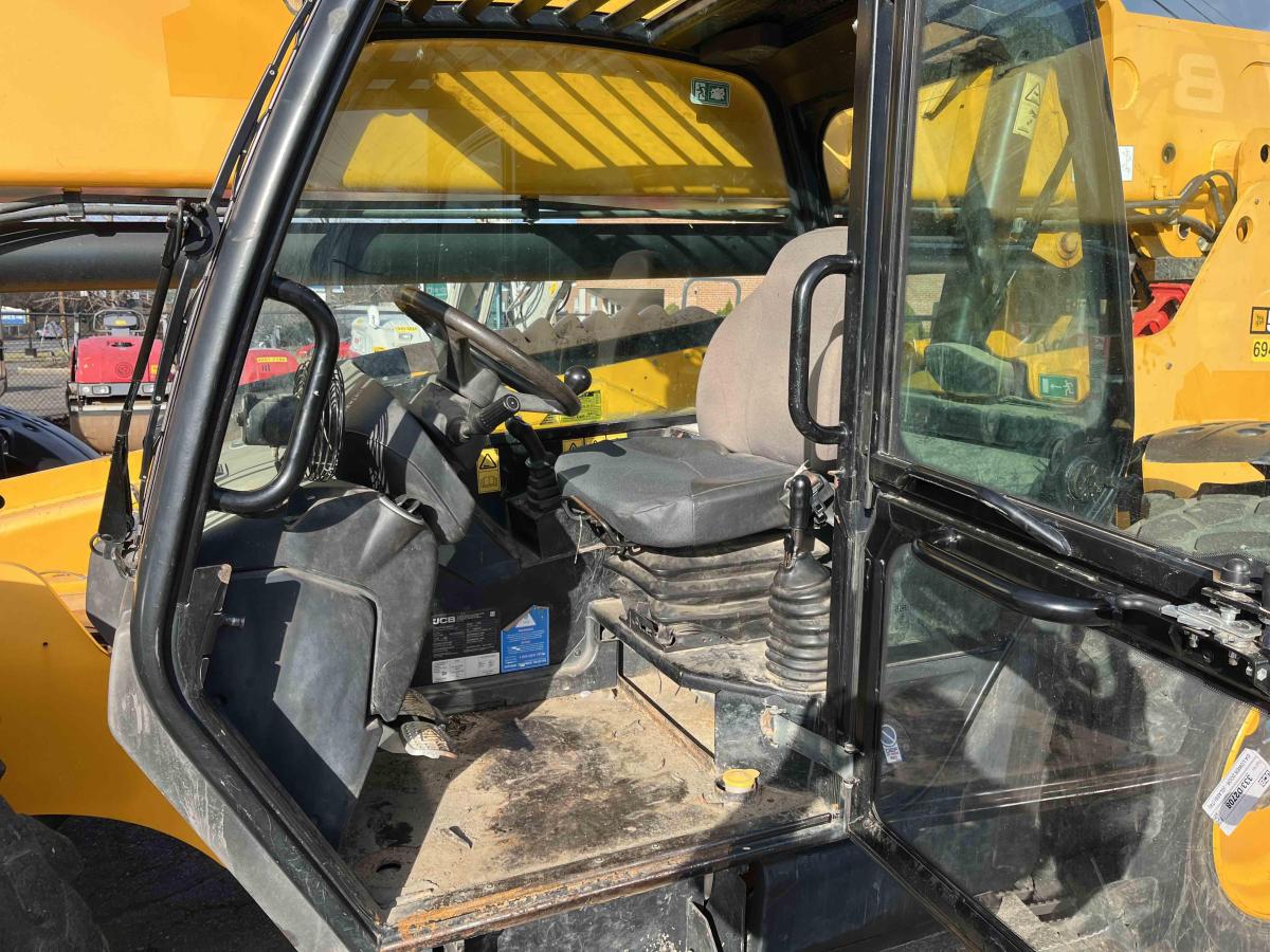 2018 JCB 510-56