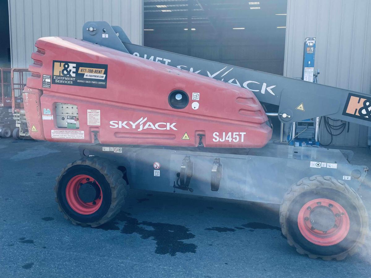 2017 Skyjack SJ45 T