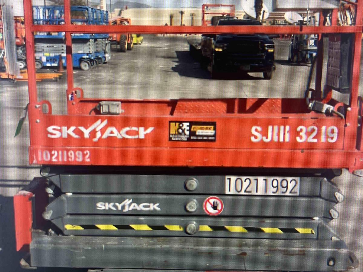 2017 Skyjack SJ3219