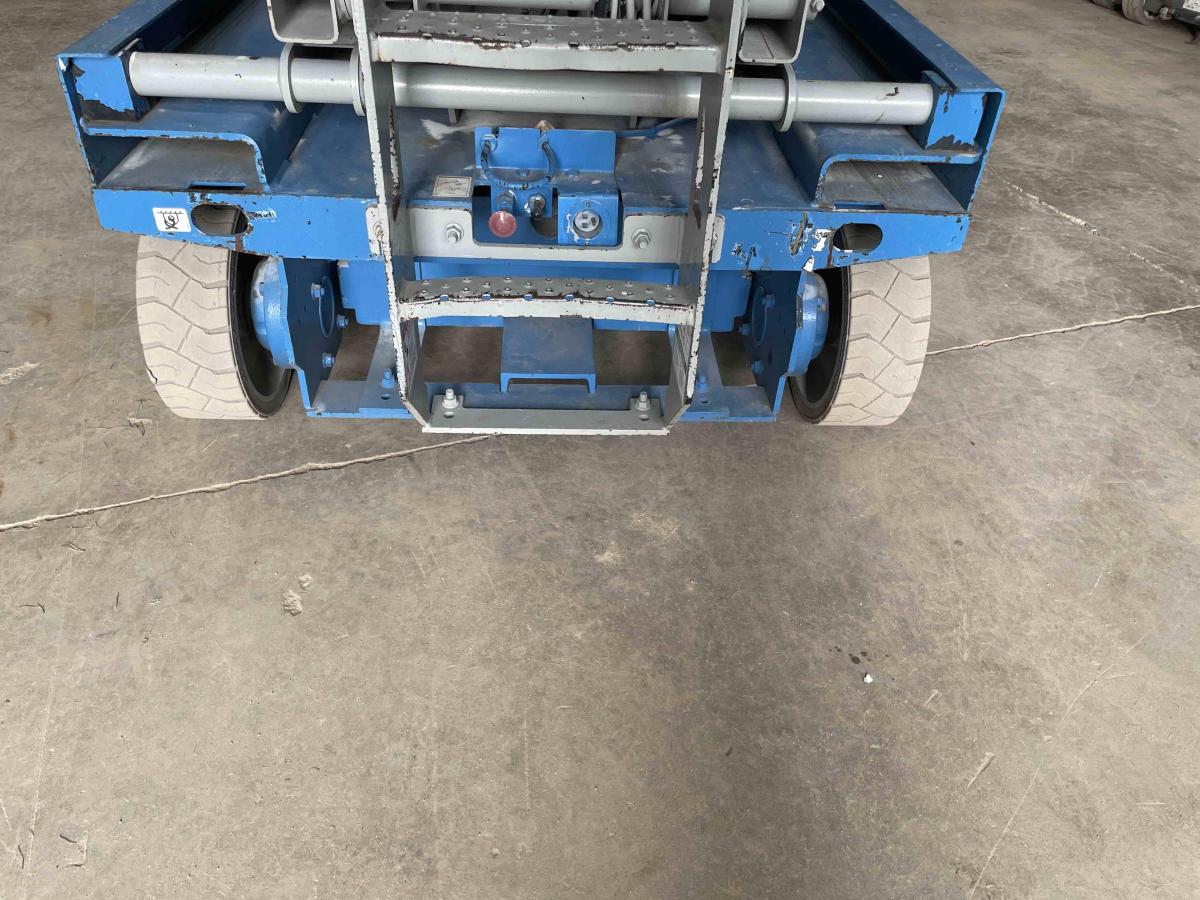 2016 Genie GS-3246