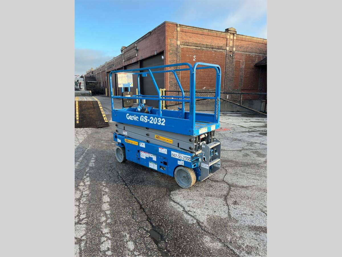 2019 Genie GS-2032