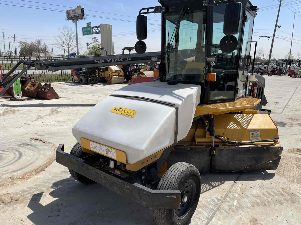 2018 LayMor SweepMaster 450-ST