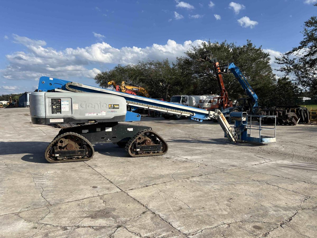 2016 Genie S-65 Trax
