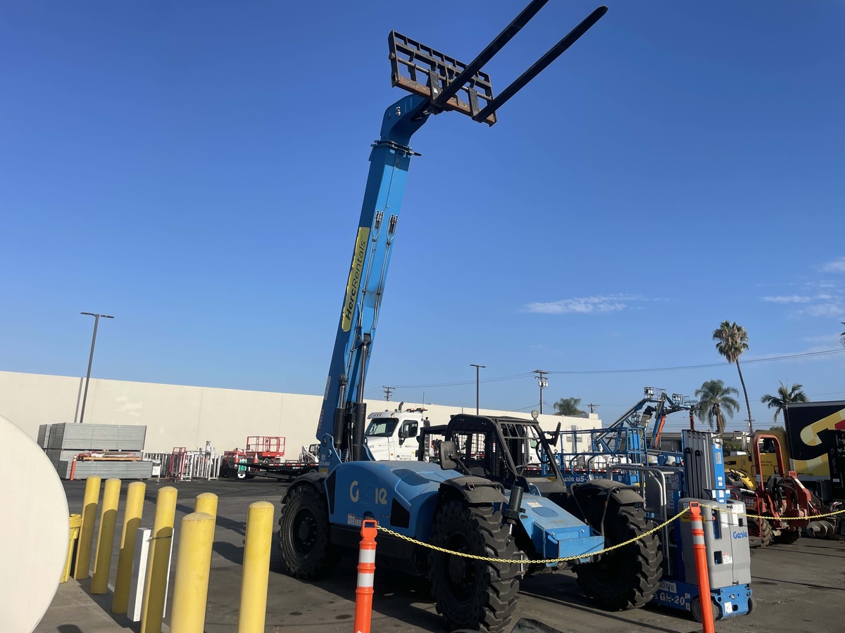 2018 Genie GTH 844-7