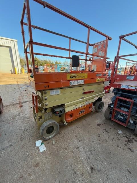 2018 JLG 2632ES