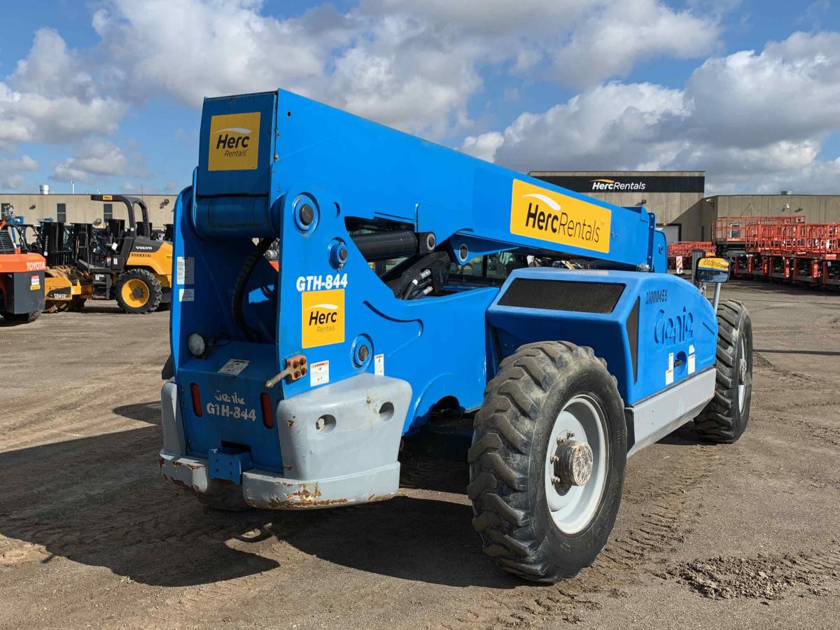 2013 Genie GTH 844