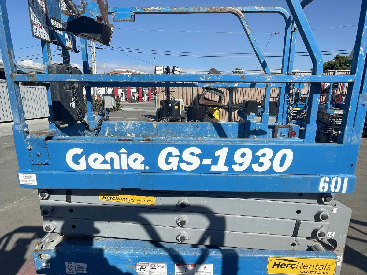 2016 Genie GS-1930