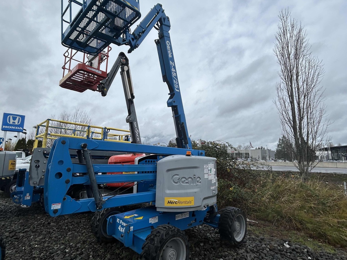 2018 Genie Z-45/25J RT-4