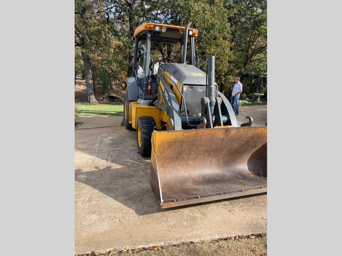2019 John Deere 310L EP