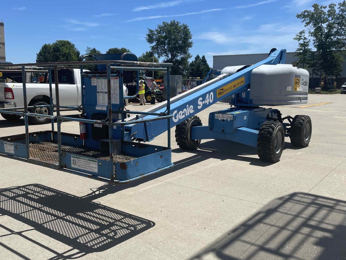 2015 Genie S-40
