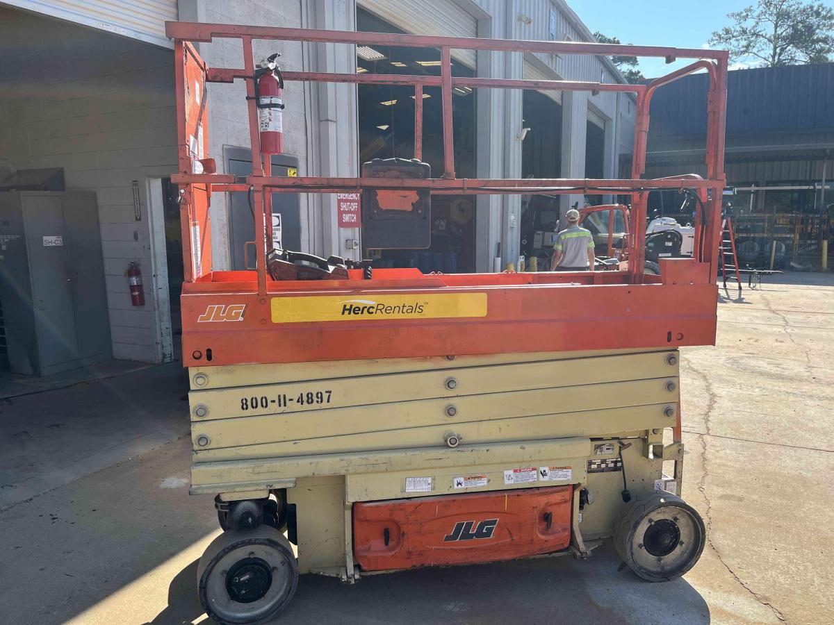 2016 JLG 2632ES