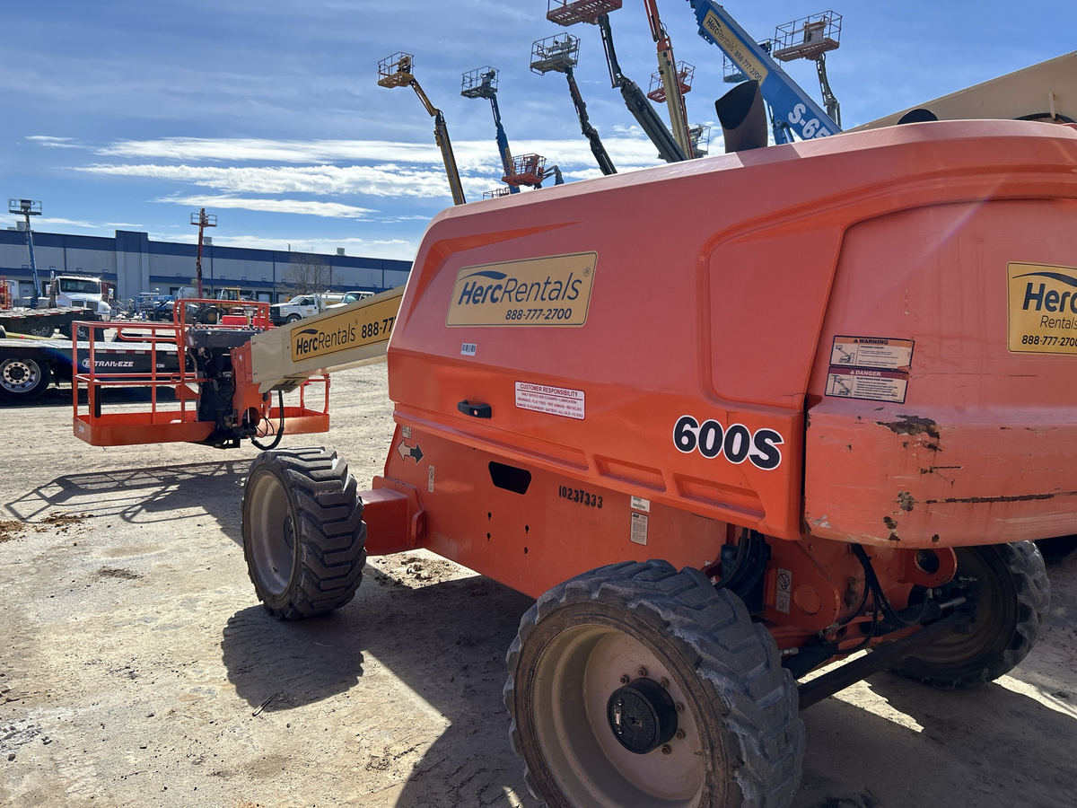 2018 JLG 600S-12