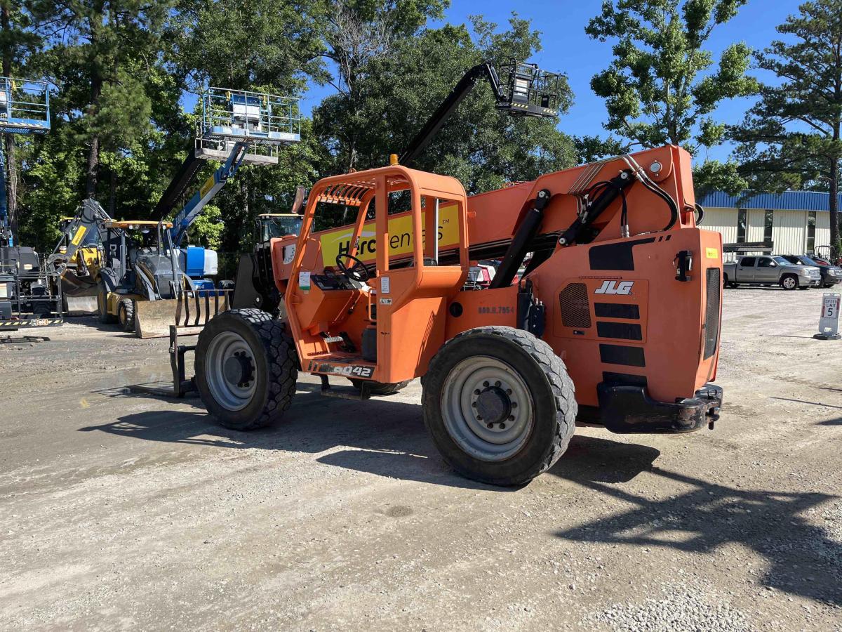 2016 SkyTrak 6042