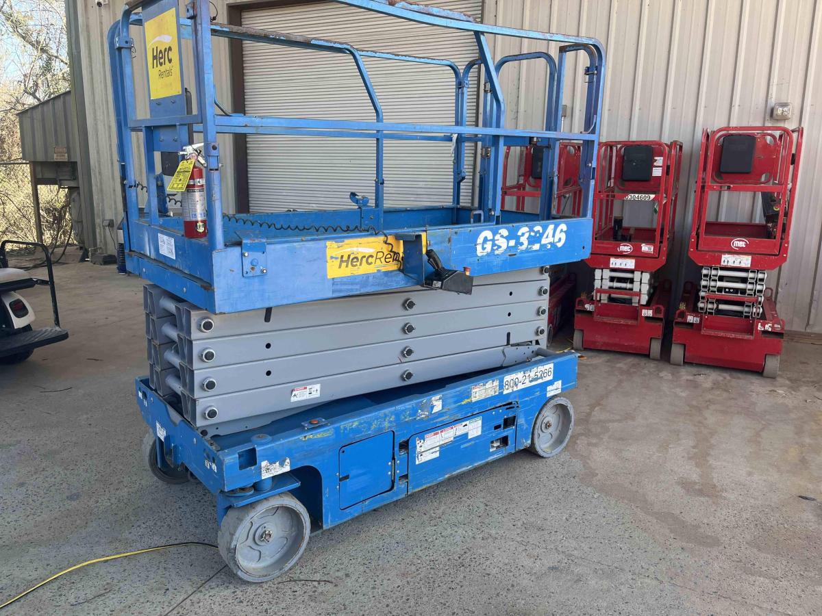2018 Genie GS-3246