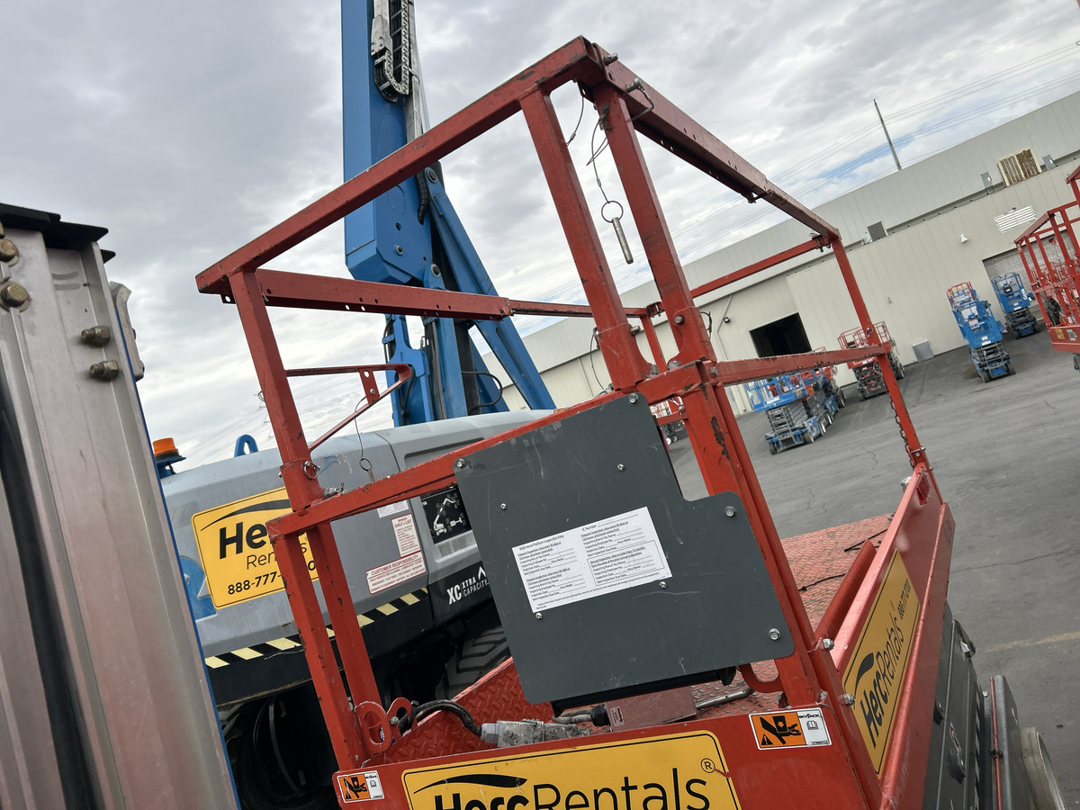 2017 Skyjack SJ3226-6