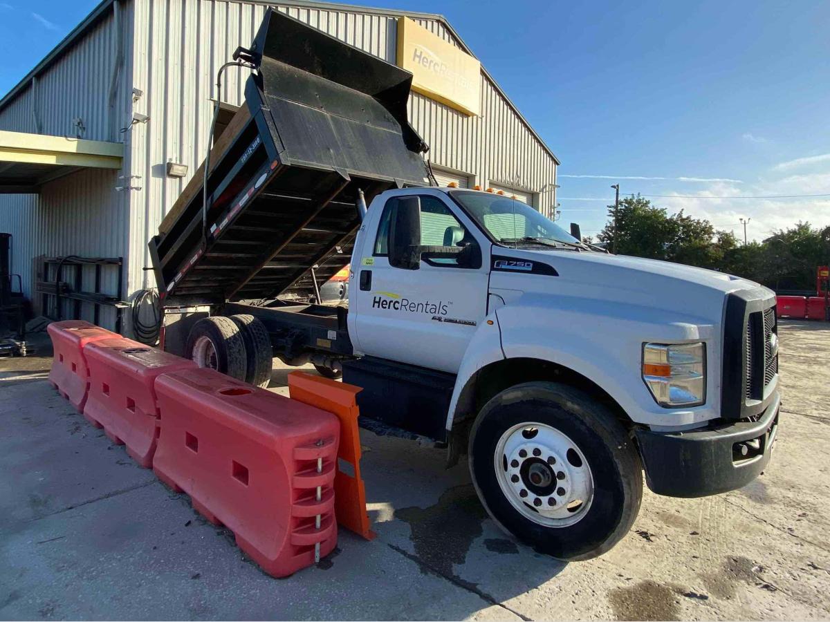 2017 Ford F750