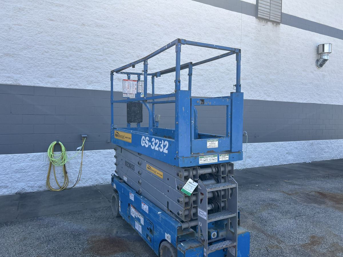 2018 Genie GS-3232-5