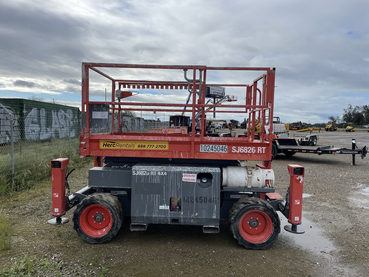 2018 Skyjack SJ-6826RT