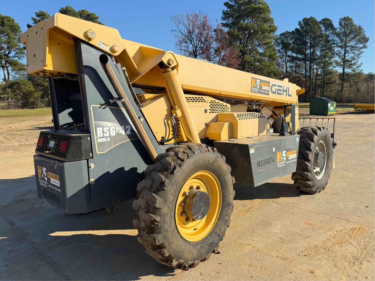 2017 Gehl RS6-42-3