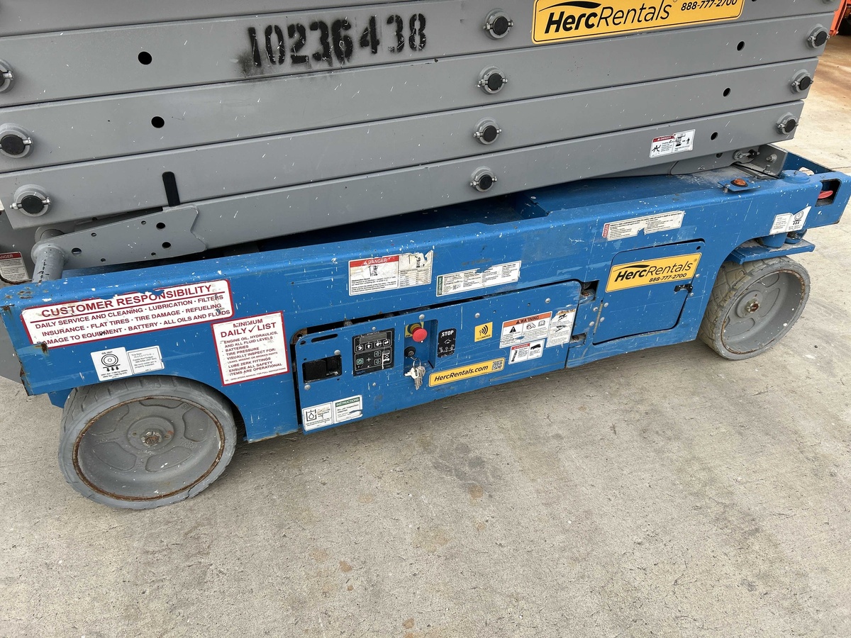 2018 Genie GS-4047-11