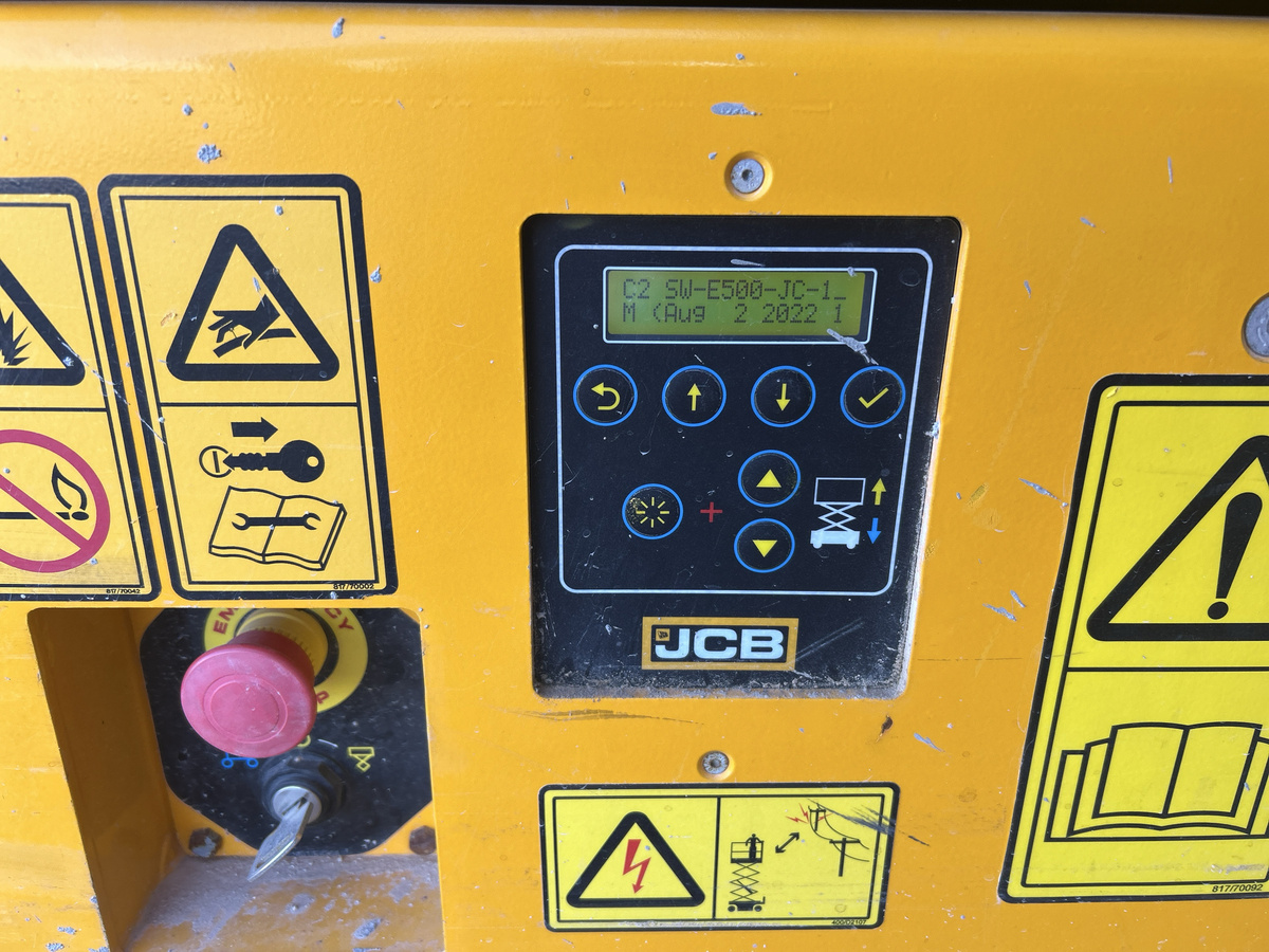 2023 JCB S3246E-5