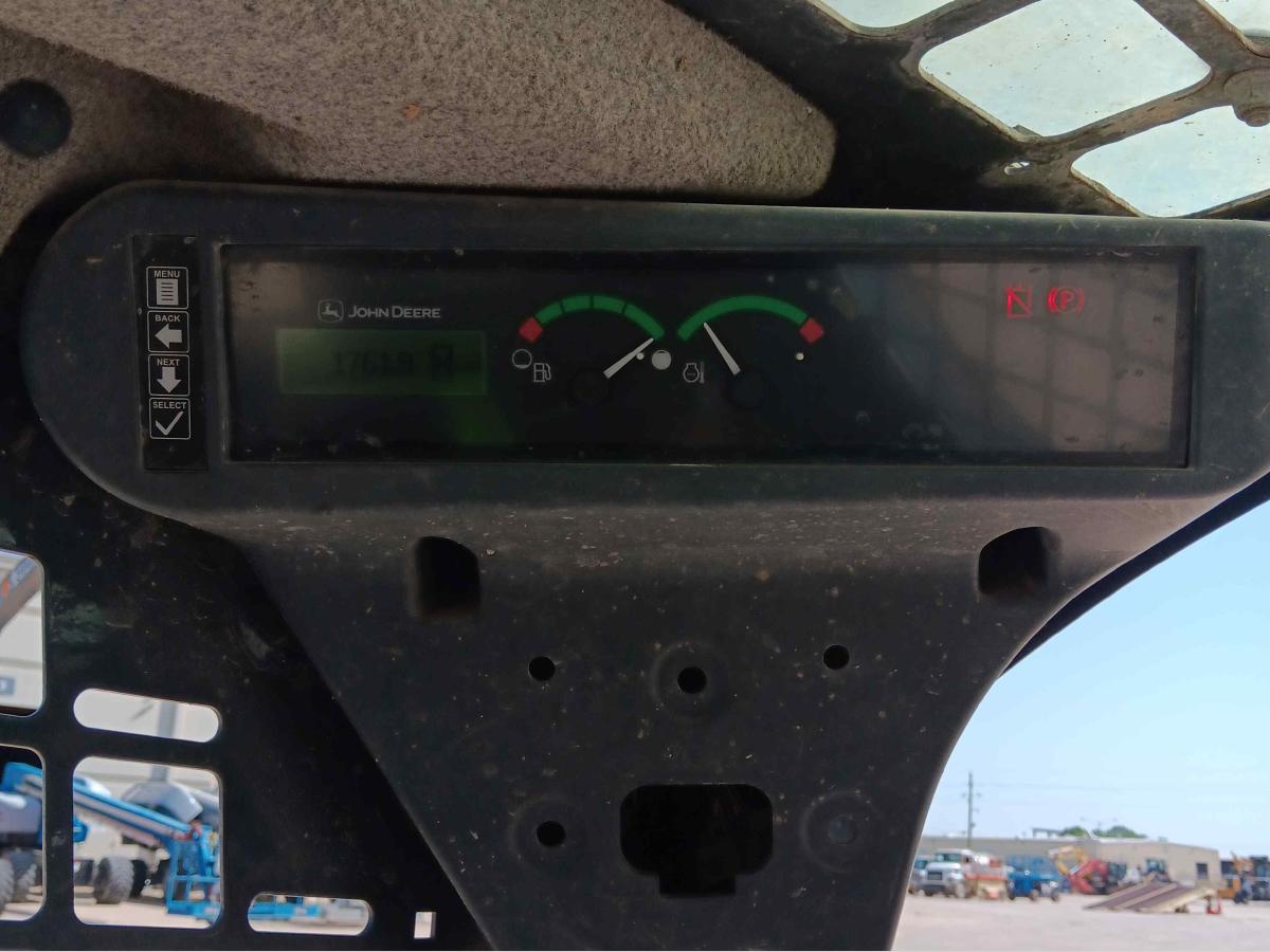 2021 John Deere 317G-8