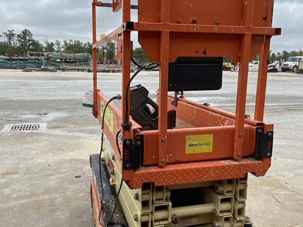 2018 JLG 1932R