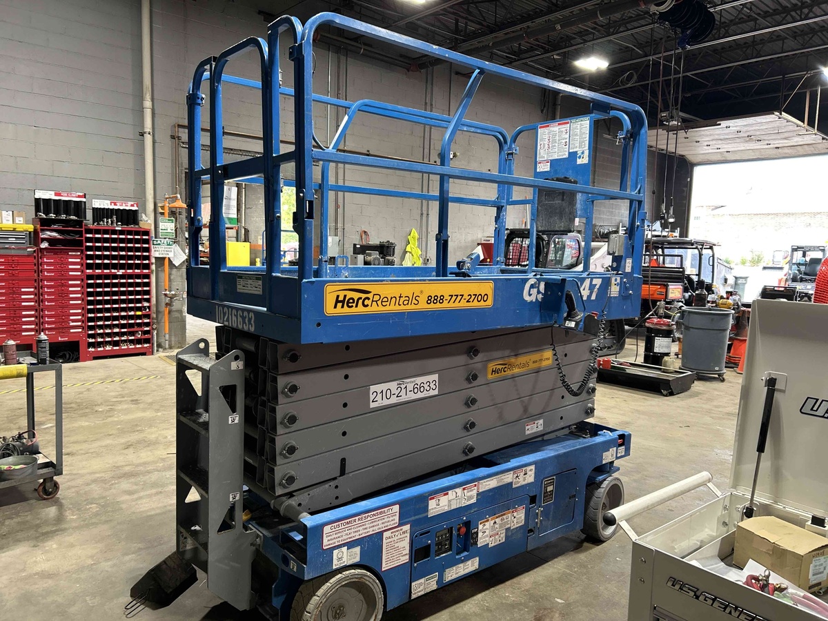 2017 Genie GS-4047-3