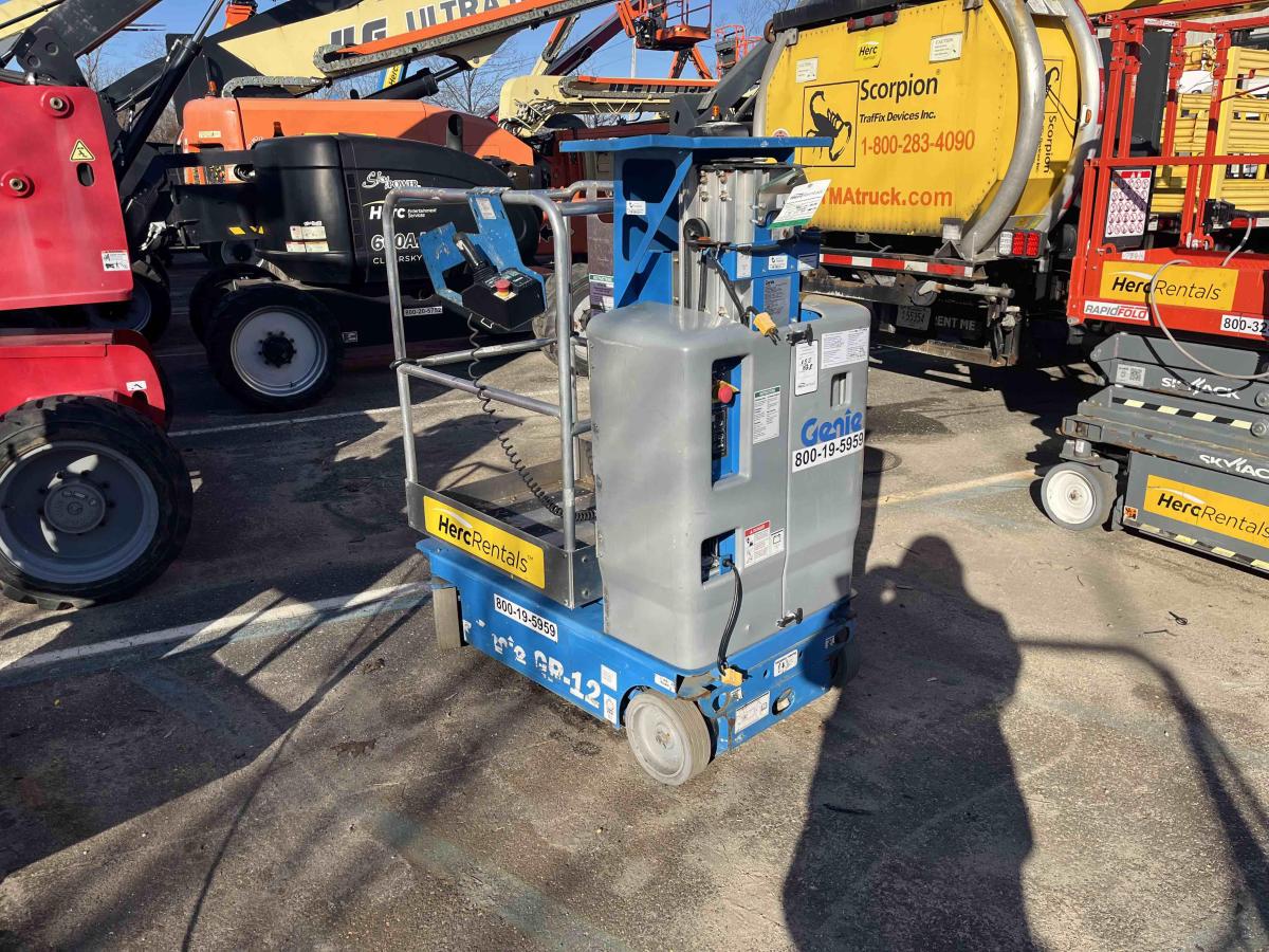 2018 Genie GR-12