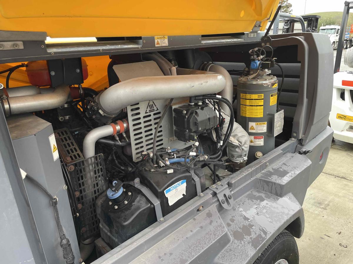 2017 Atlas Copco XAS 400