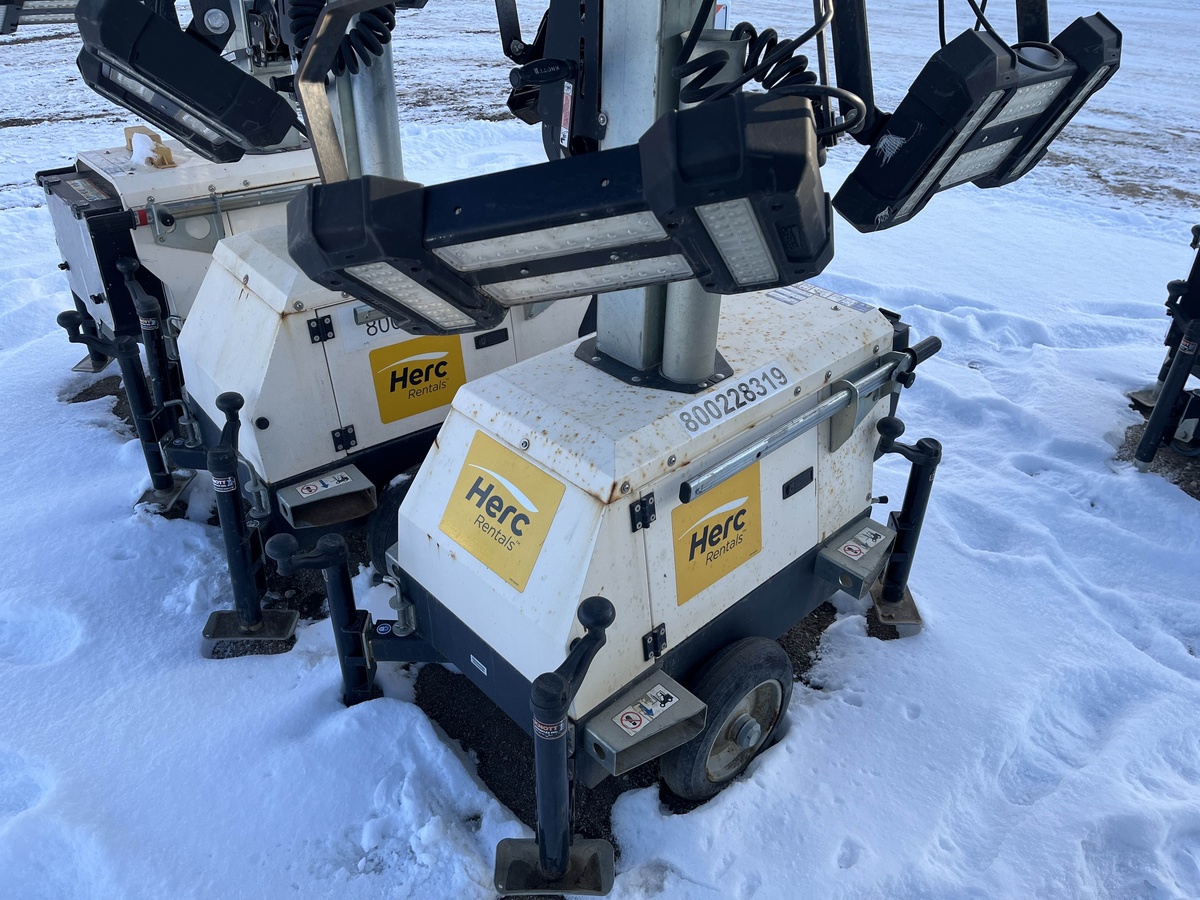 2018 Magnum PLT240-5