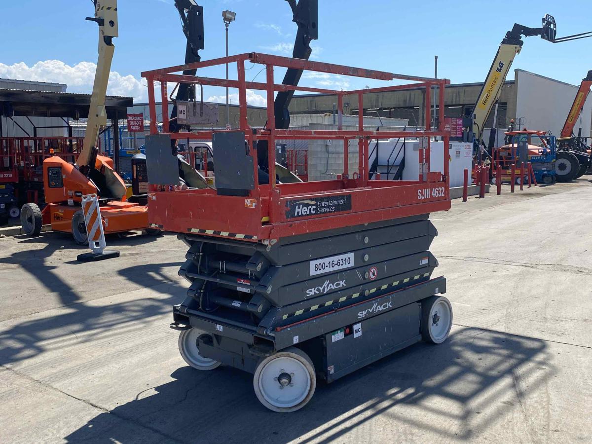 2017 Skyjack SJ4632