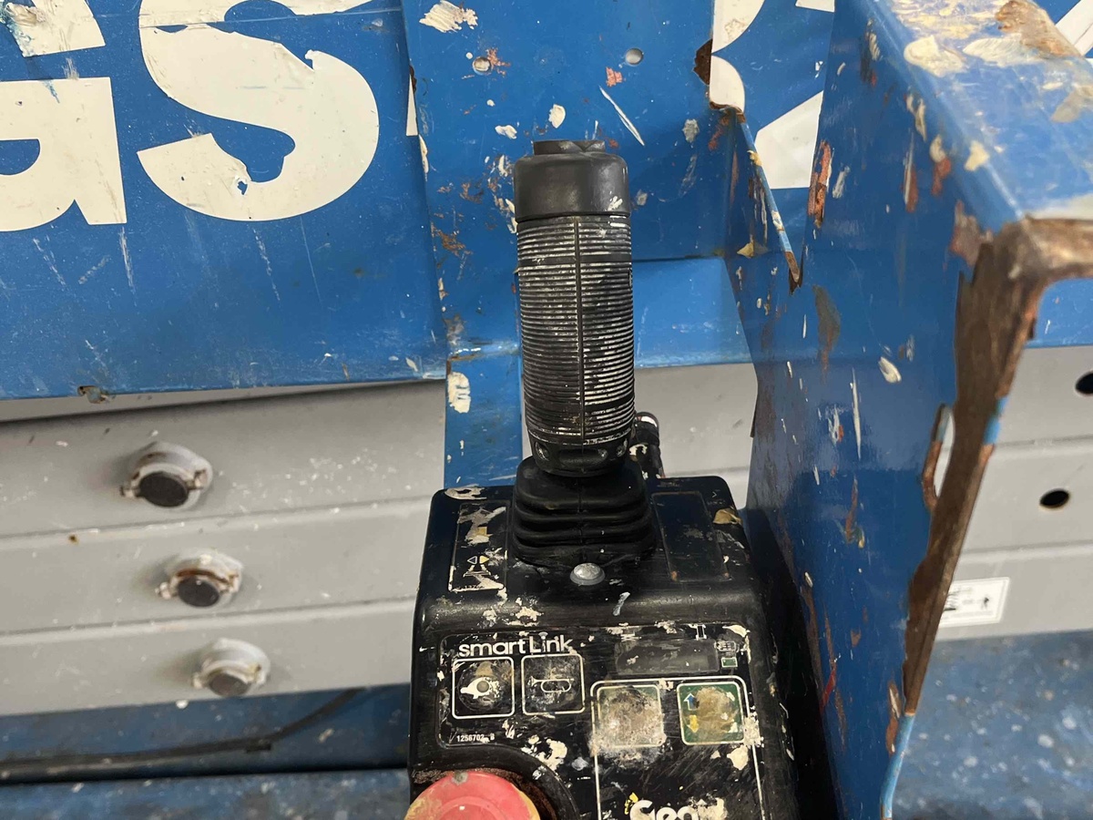 2018 Genie GS-3246-9