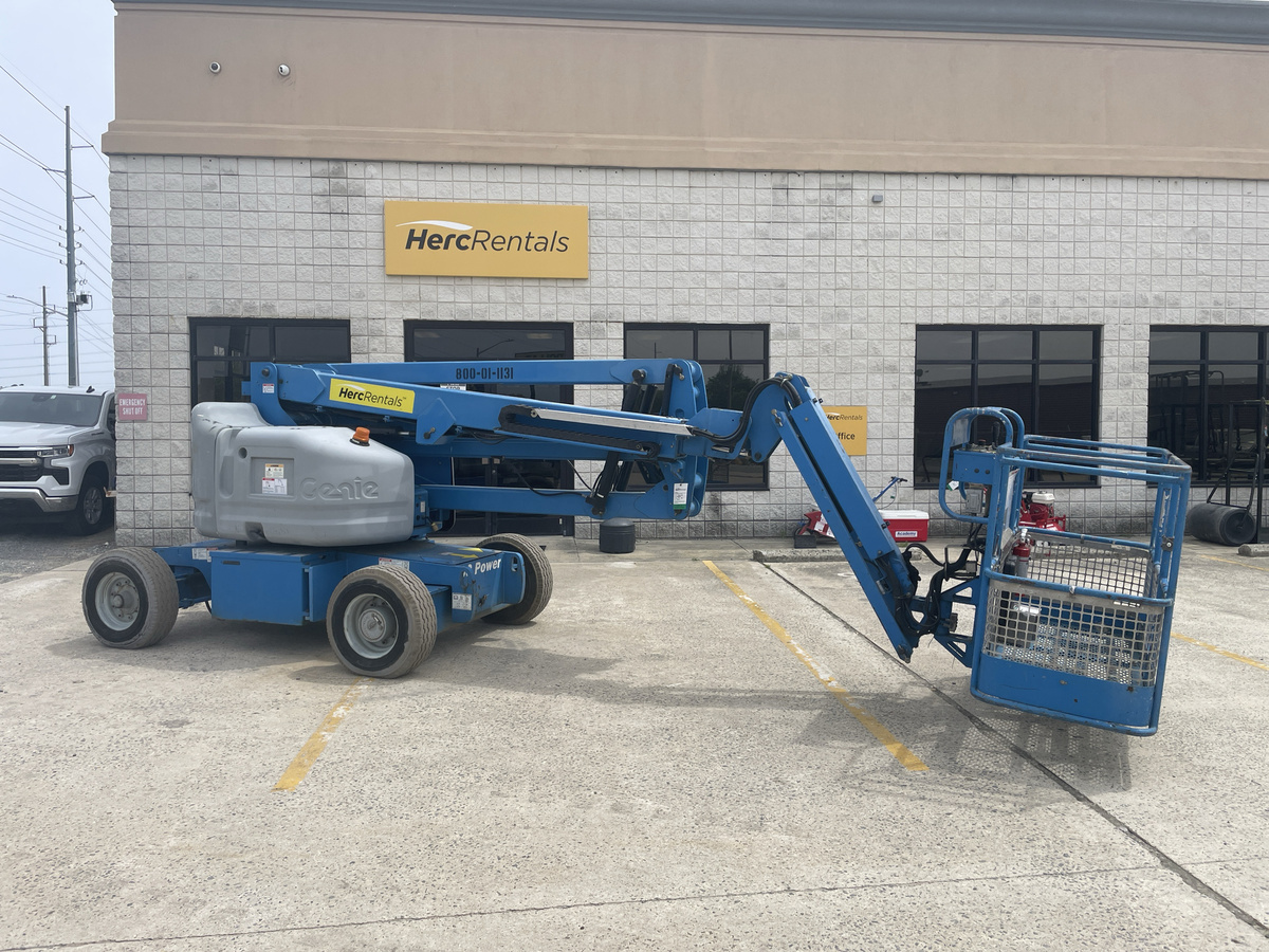 2013 Genie Z-45/25-2