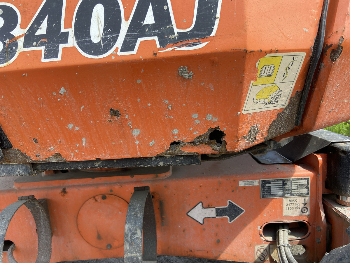 2017 JLG 340AJ-8