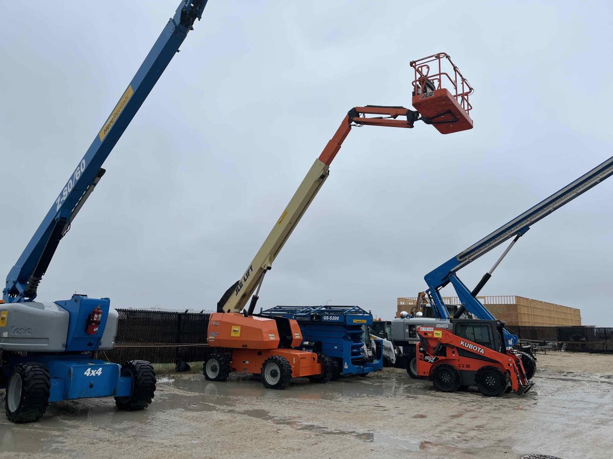 2016 JLG 660SJ-5