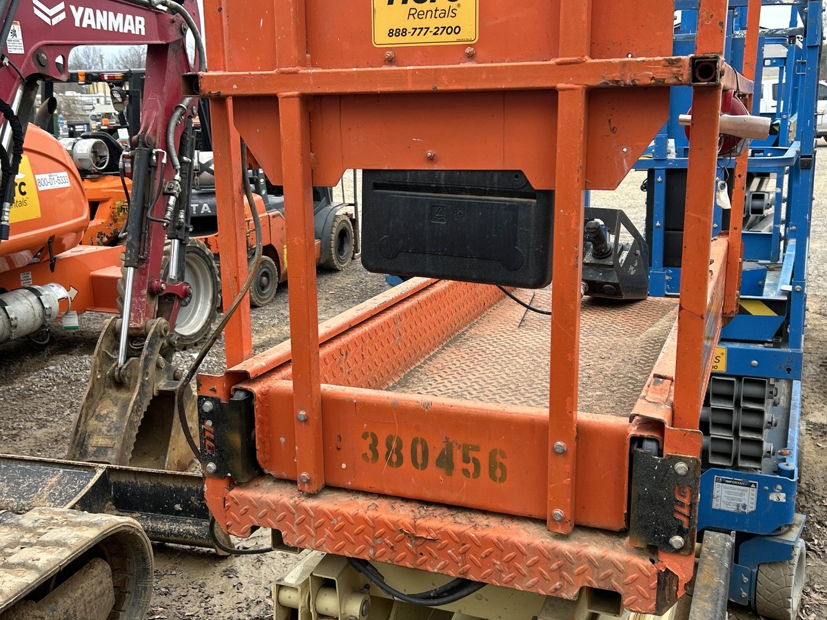 2018 JLG 1932R-4