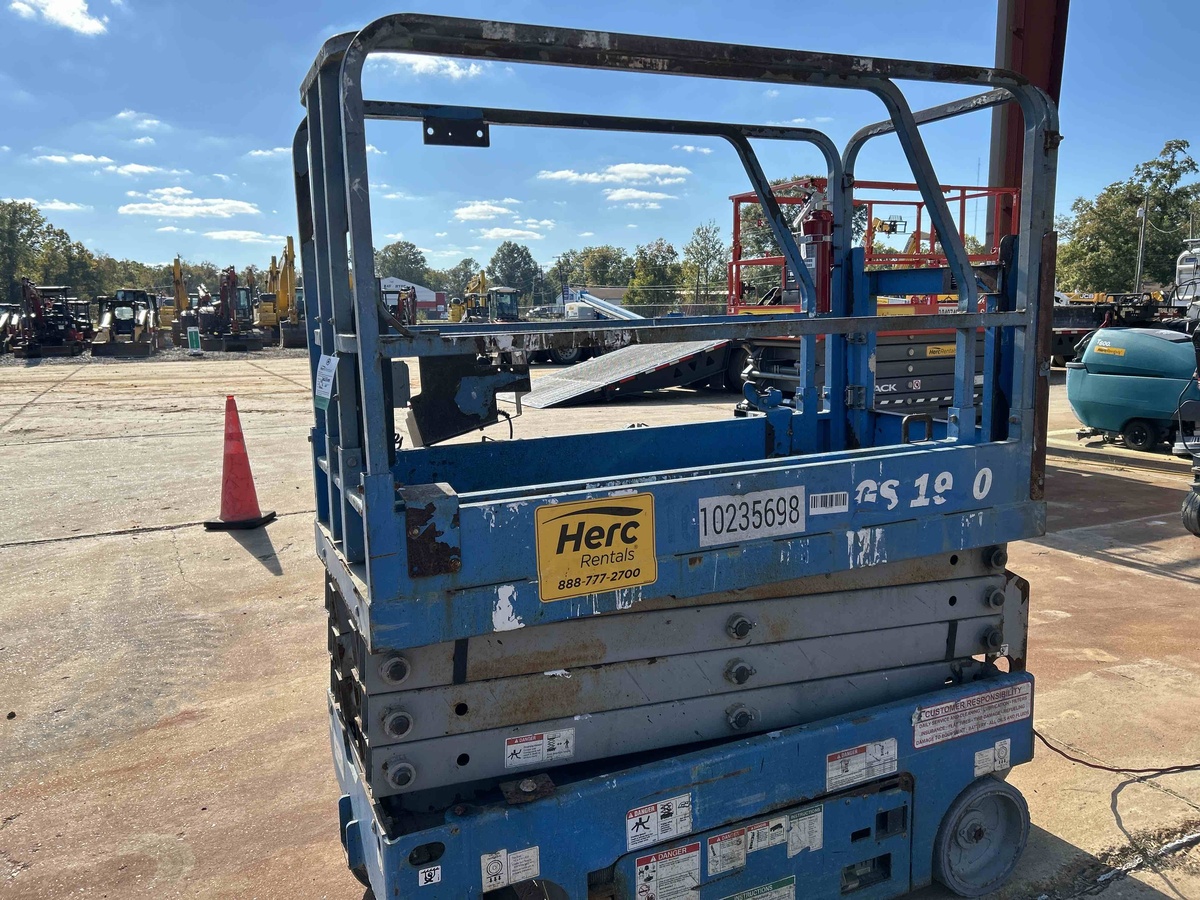 2018 Genie GS-1930-4