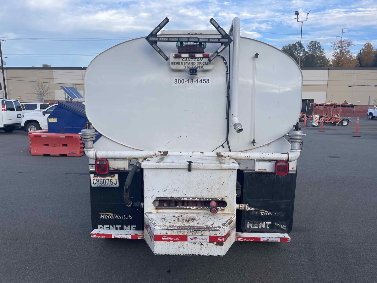 2018 Freightliner M2106-6