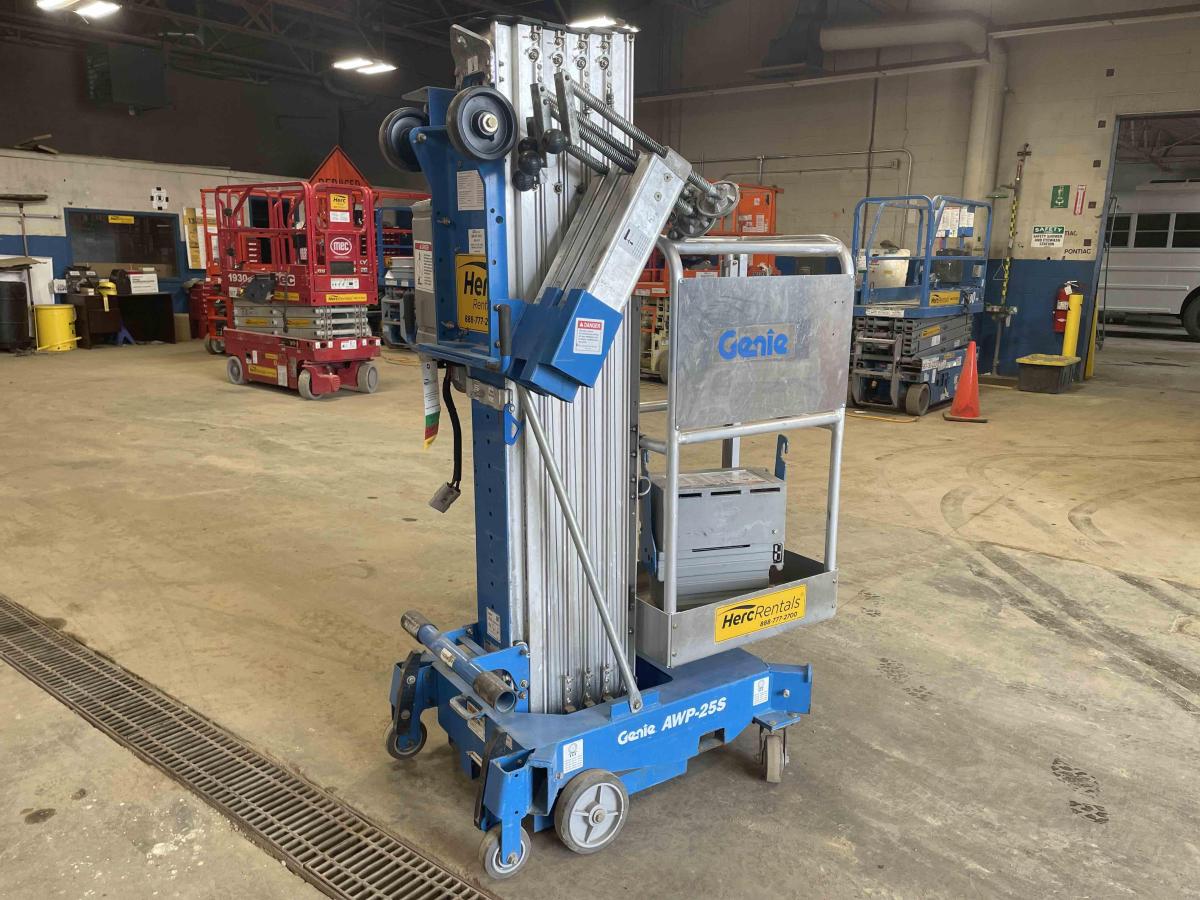 2019 Genie AWP-25S-4