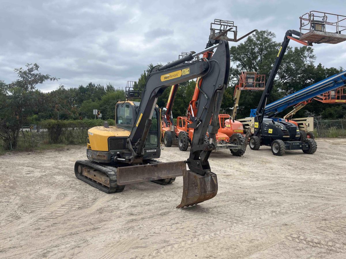 2019 Volvo ECR88D