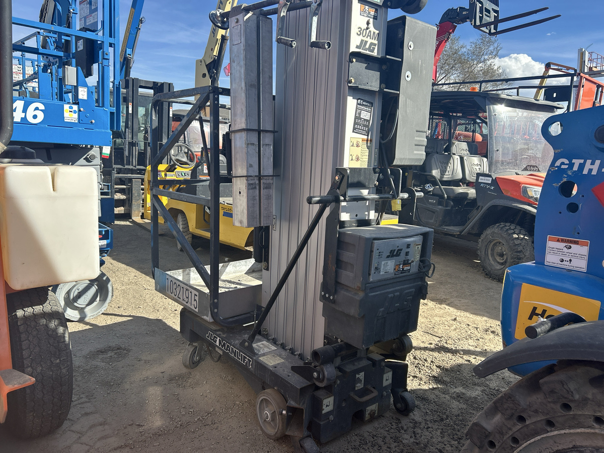 2020 JLG 30AM-4