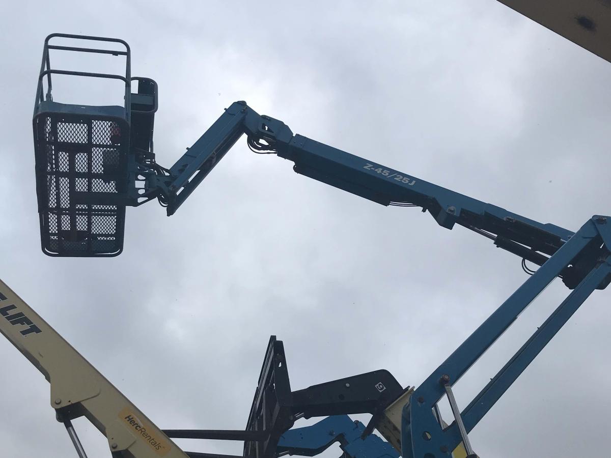 2013 Genie Z-45/25J RT