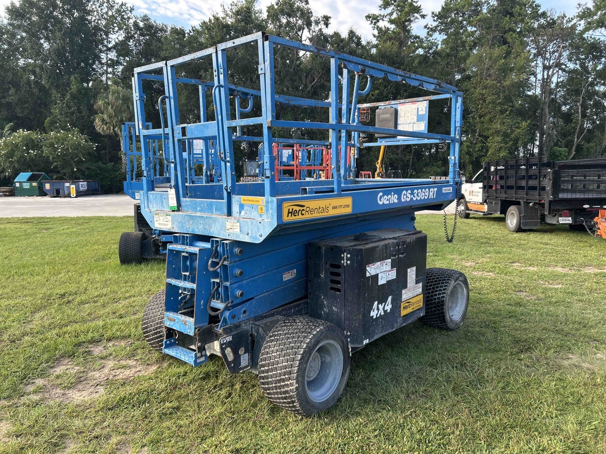 2017 Genie GS-3369 RT