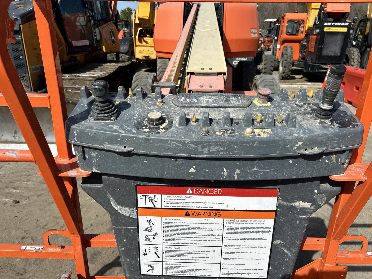 2018 JLG 600S-5
