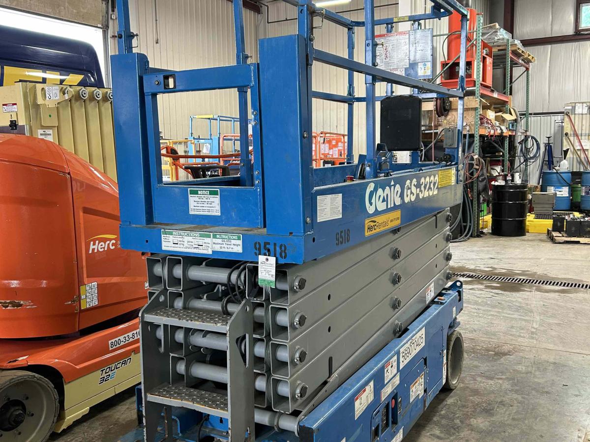 2016 Genie GS-3232-11